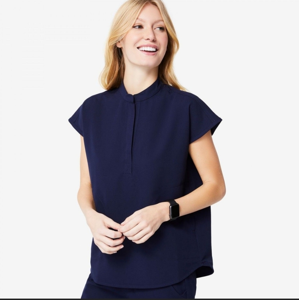 Figs technical collection Rafaela scrub top dark navy blue sz small